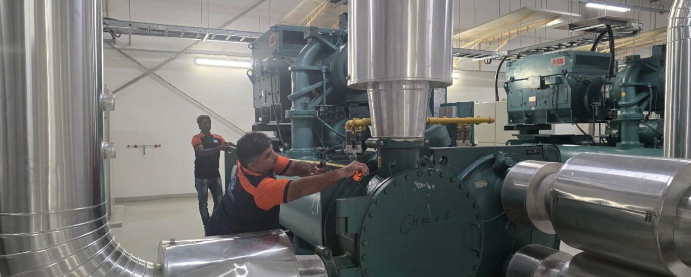 Chiller annual maintenance service in UAE for commercial and industrial HVAC systems
